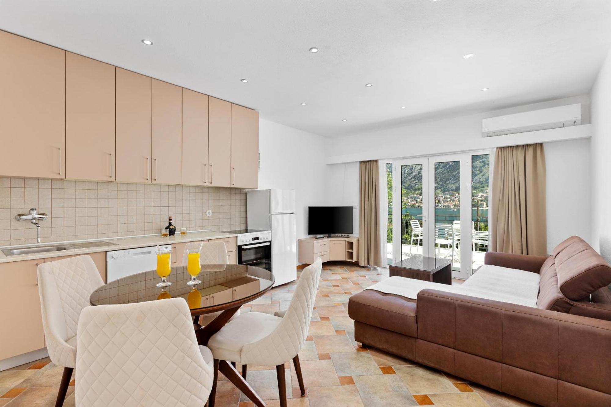 Apartments Doncic Котор Экстерьер фото