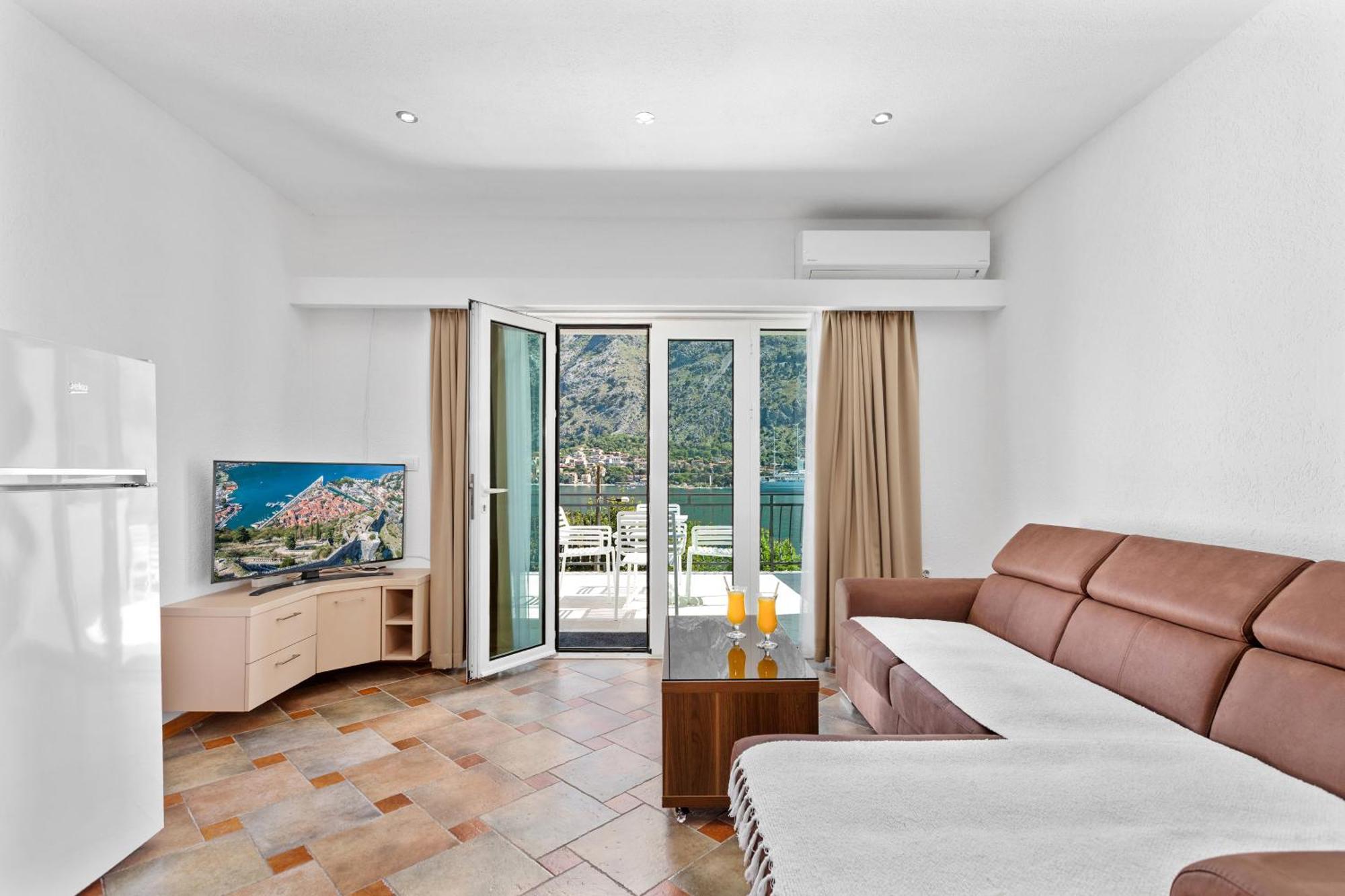 Apartments Doncic Котор Экстерьер фото