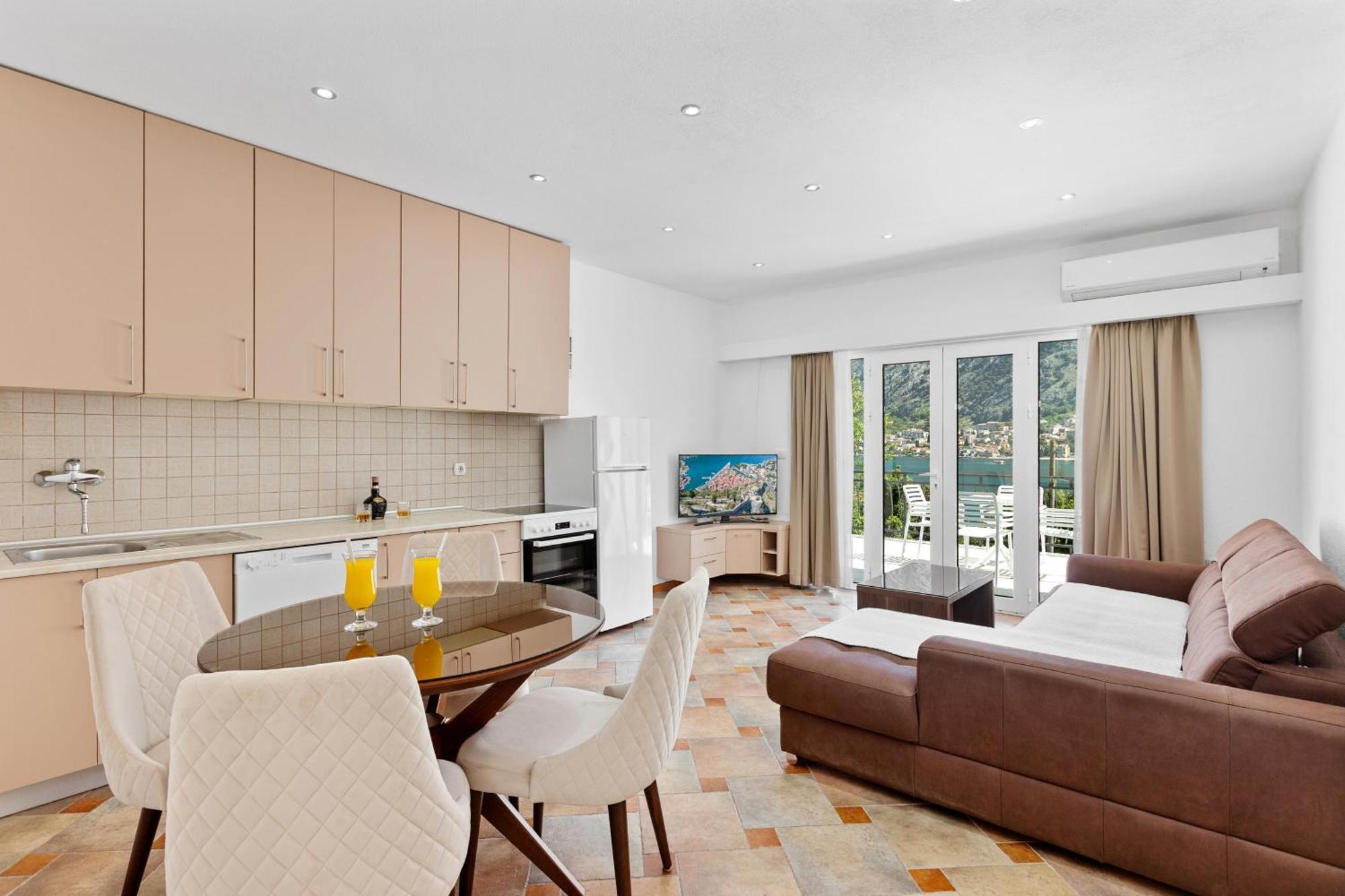 Apartments Doncic Котор Экстерьер фото